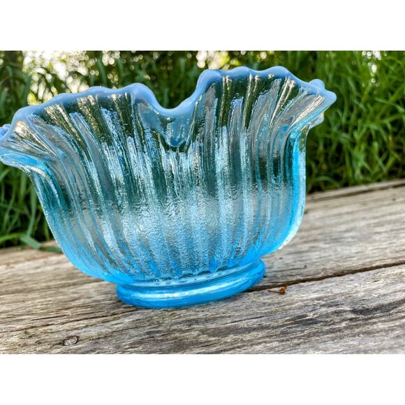 Vintage MCM Opalescent Blue Ribbed Ruffled Art Glass Bowl - Picture 6 of 16